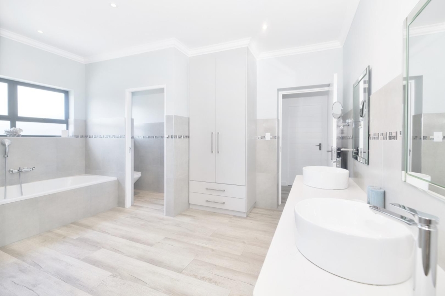To Let 3 Bedroom Property for Rent in Northcliff Western Cape